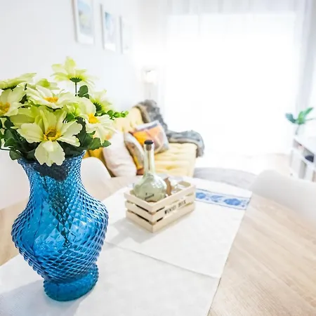 Choose Happiness Apartment Porto